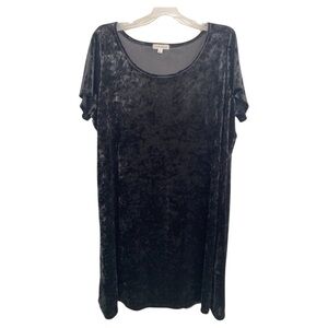 Socialite Crushed Velvet Short Sleeve Black Midi Shift Dress Size 2X